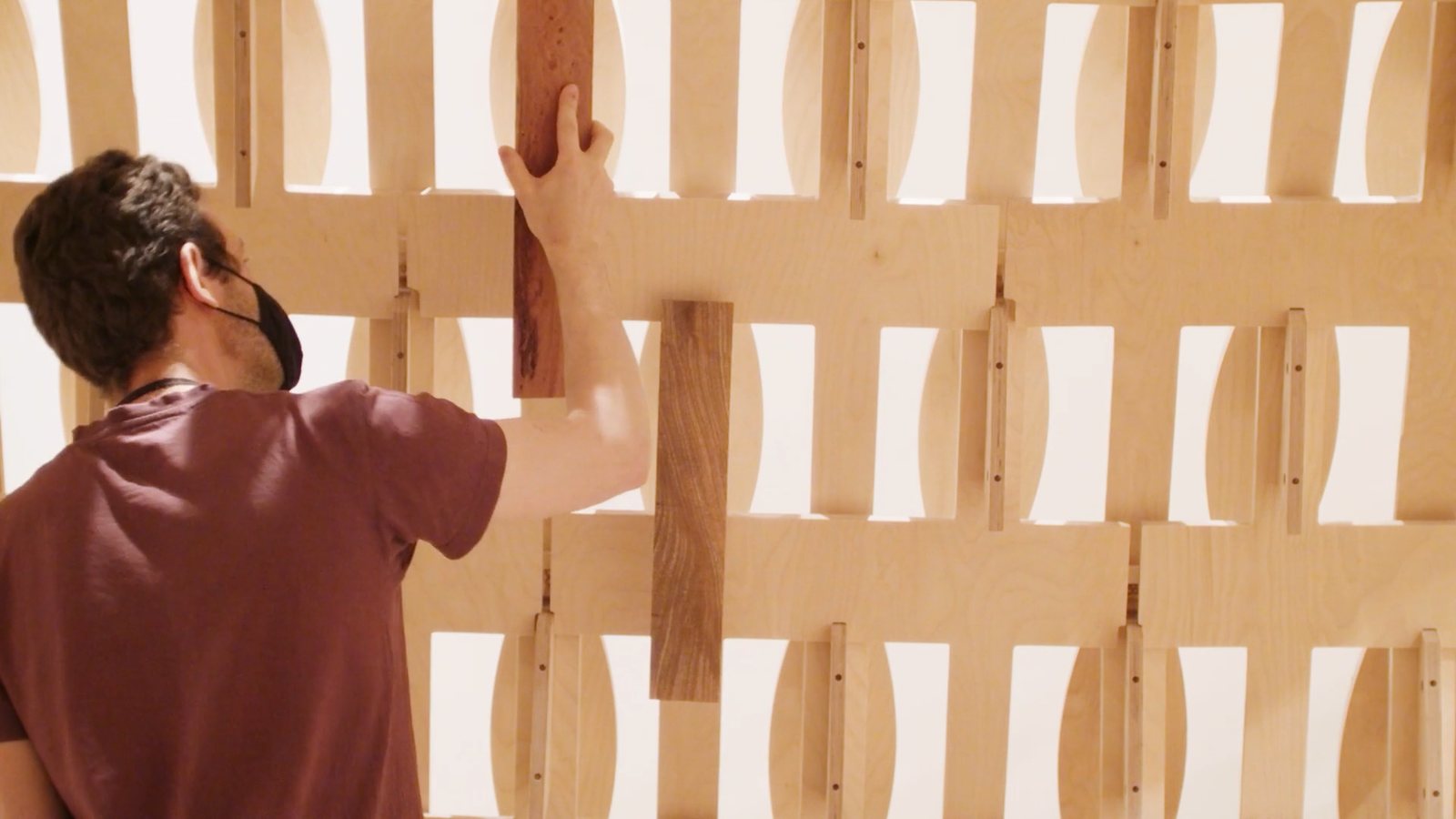 Fitting a timber lattice panel